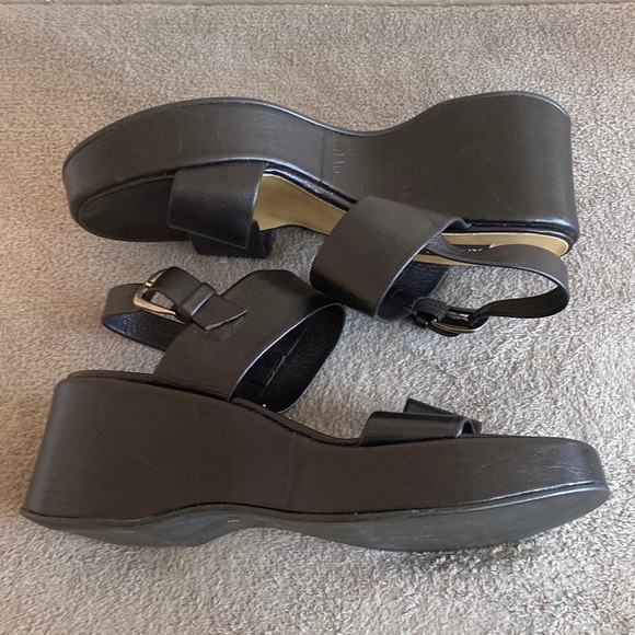 Kenneth Cole New York Shoes - Vintage Kenneth Cole New York Y2K Black Sandals